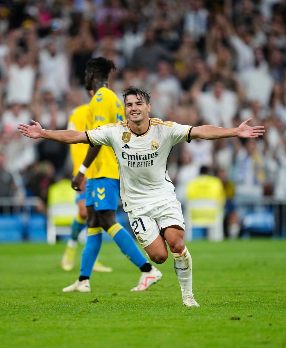 Real madrid las palmas live. Brahim Diaz real Madrid. Браим Диас Реал Мадрид 2024. Real Madrid World Park. Borussia Dortmund vs real Madrid.