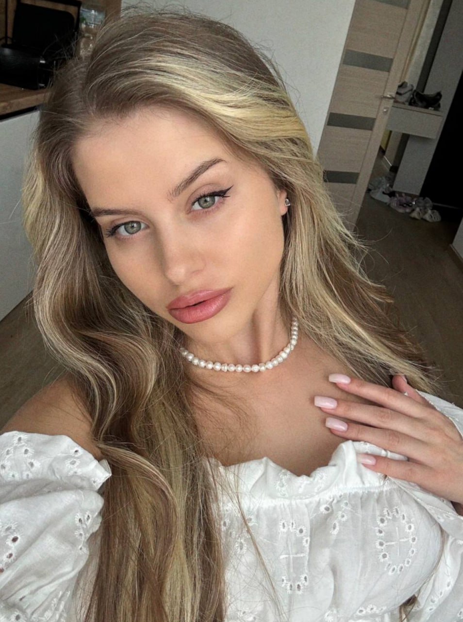 "ilona Korinets 🍑" — @ilona_Korinets_official Telegram-kanali — TGStat