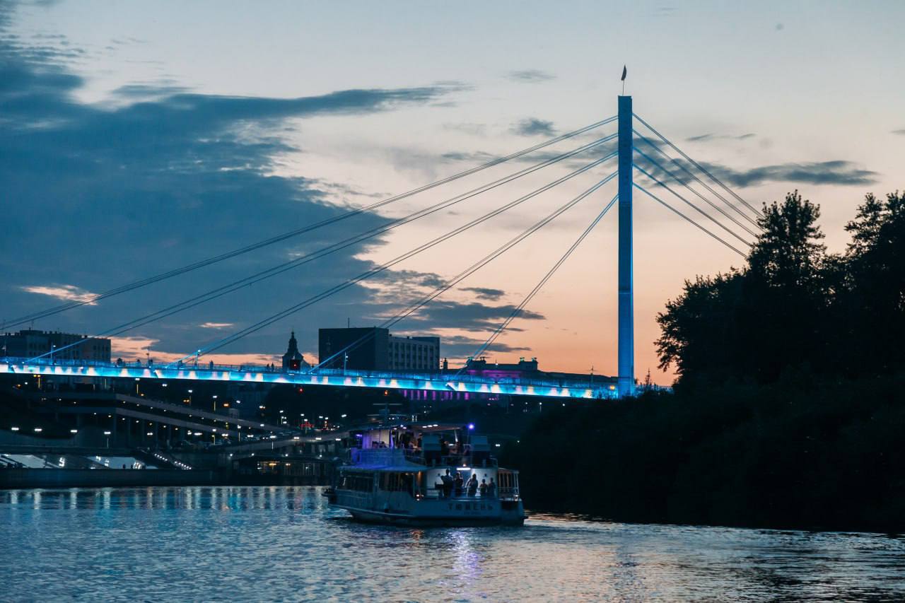 Мост Влюбленных В Тюмени Фото